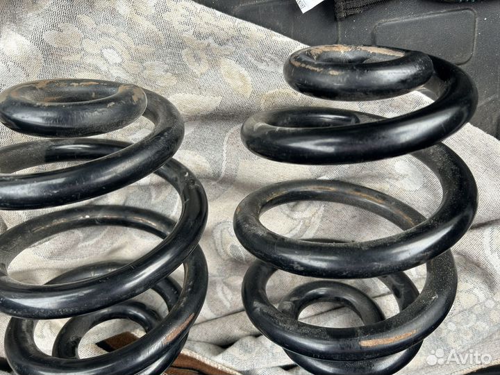 Передние амортизаторы и задние пружины WV T5