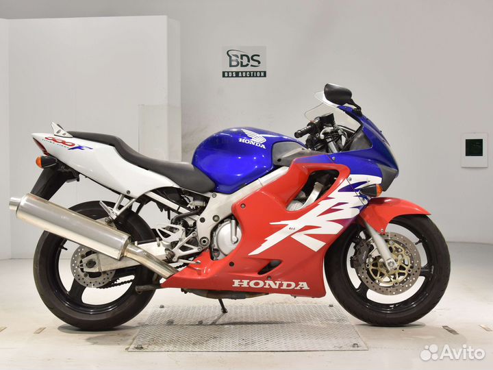 Мотоцикл Honda CBR600F 2000 г