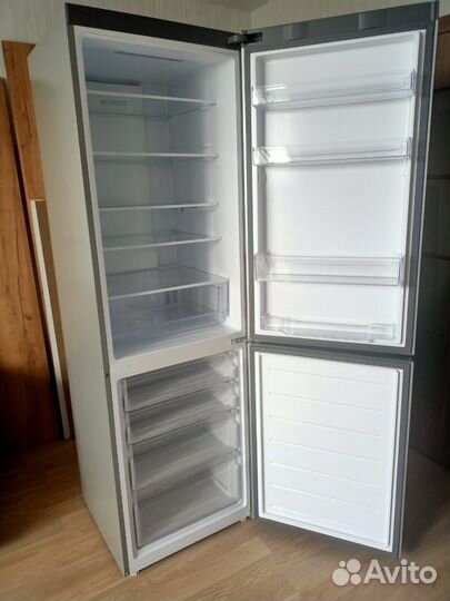 Холодильник Haier C2F536cmsg. No frost