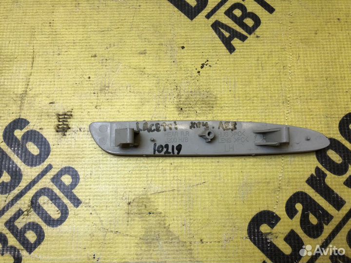 Отражатель левый Chevrolet Lacetti Хэтчбек