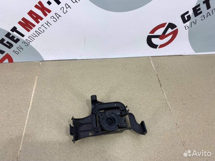 Моторчик заслонки отопителя Skoda Rapid 2013-2020