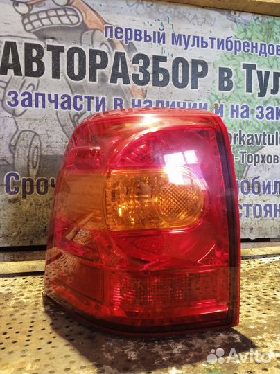 Фонарь задний левый Toyota Land Cruiser 200 4.5л 1