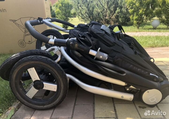 Коляска для двойни bumbleride 2в1