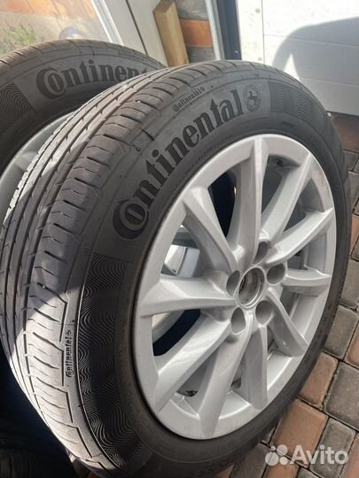 Continental ContiPremiumContact 5 215/55 R17