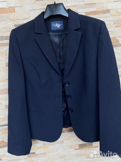 Комлект школьный для девочки пиджак+юбка