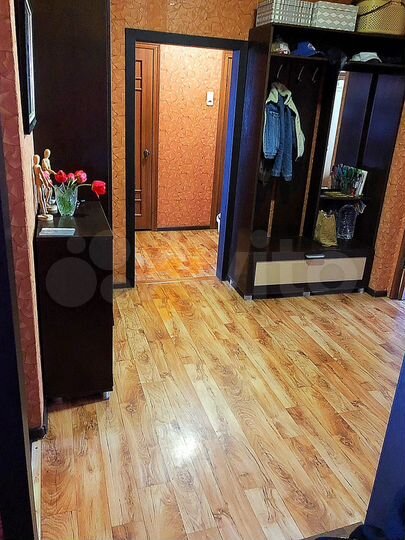 4-к. квартира, 85 м², 1/5 эт.