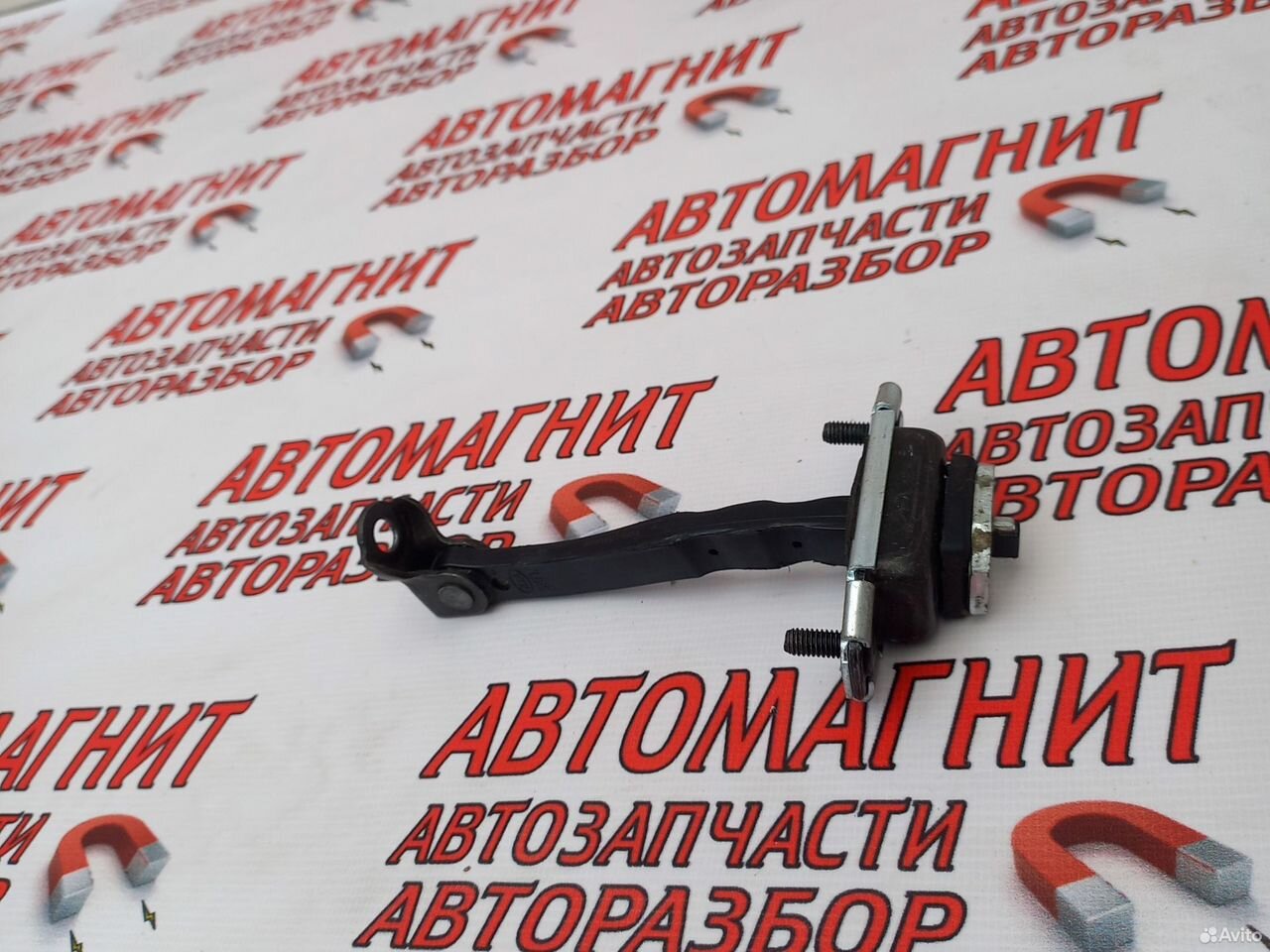 Ограничитель двери передней правой Киа Соул 3