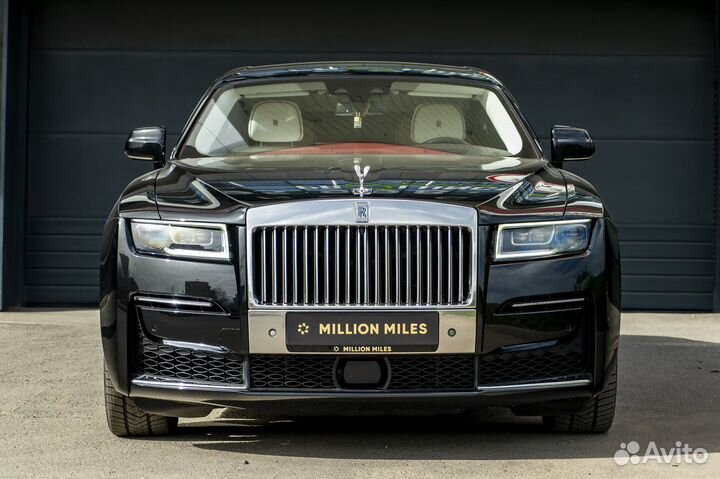 Rolls-Royce Ghost 6.8 AT, 2021, 45 300 км