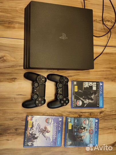 Продам sony playstation 4 pro
