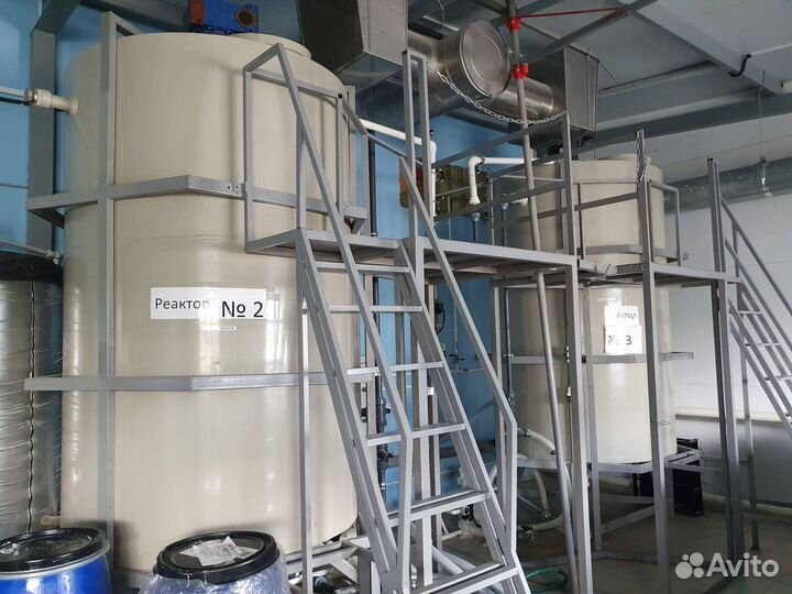 Силосы и бункеры от 1000 литров. Пластик