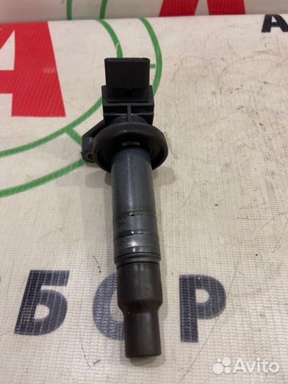 Катушка зажигания Toyota Avensis T25 1zzfe 2008