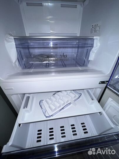 Холодильник новый Beko rcnk 335E20VX