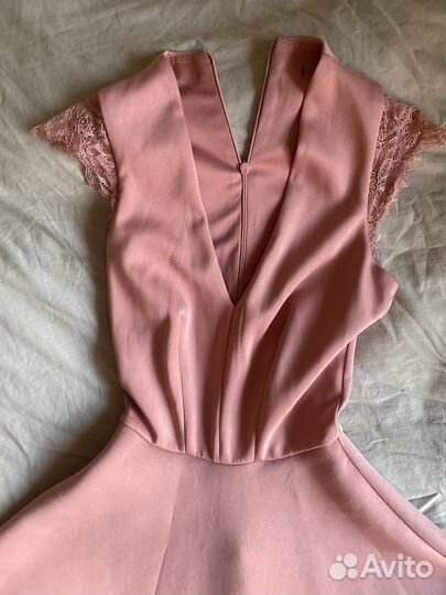 Коралловое платье 42