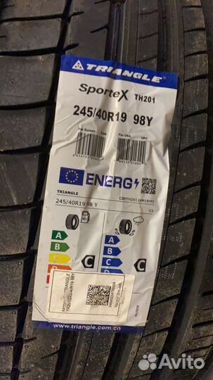 Triangle TH201 245/40 R19