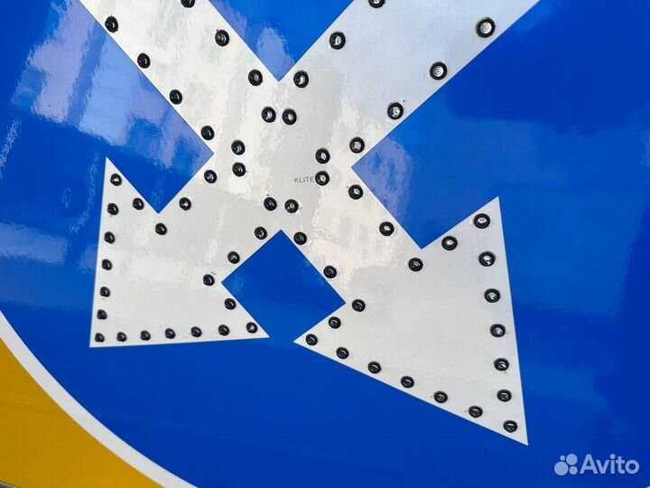 Новый дорожный знак 4.2.1/4.2.2 