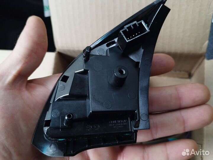 Кнопки руля Outlander 3