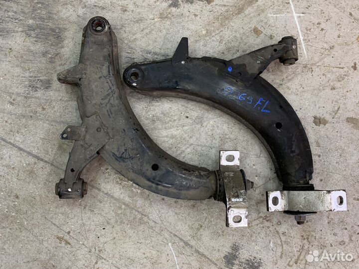 Передние рычаги Subaru Forester SG