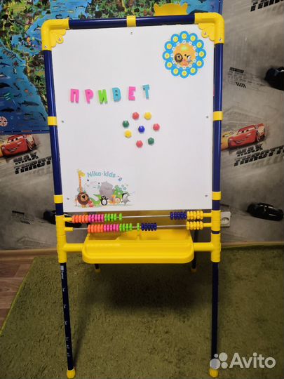 Стол детский, мольберт