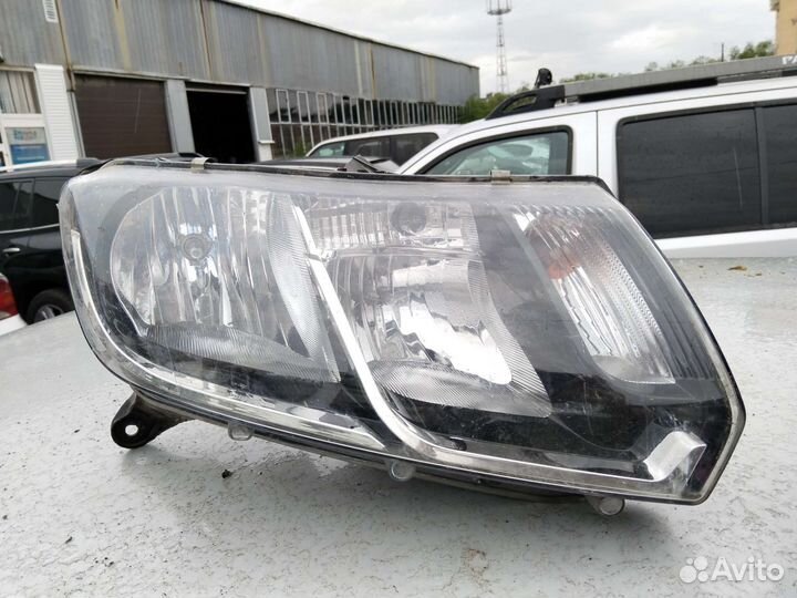 Фара renault sandero stepway 2