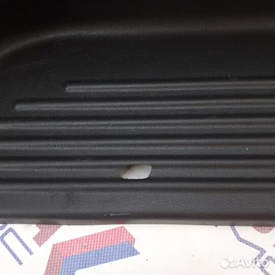 Накладка порога кузова правая hyundai grand stare