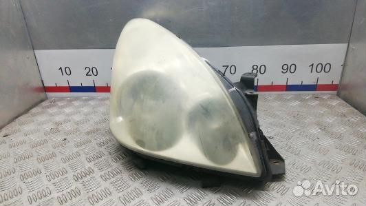 Фара правая toyota corolla verso 2 (HDN08MU01)