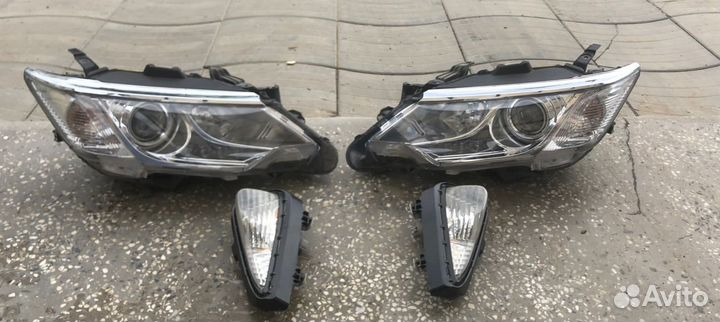 Фары на toyota camry 55