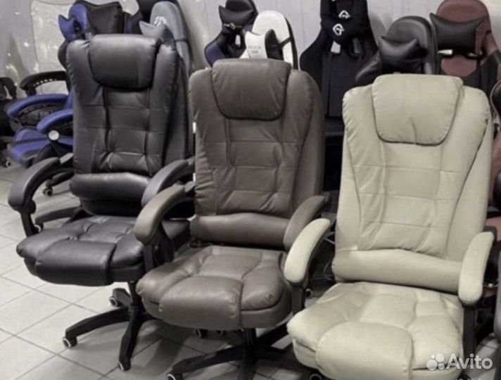 Компьютерное кресло руководителя