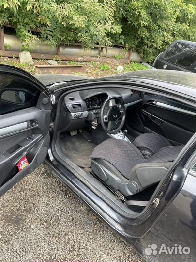 Opel Astra GTC 1.6 AMT, 2009, битый, 237 000 км