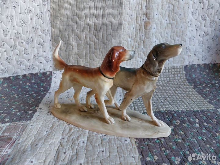 Статуэтка фарфор две собаки Hertwig