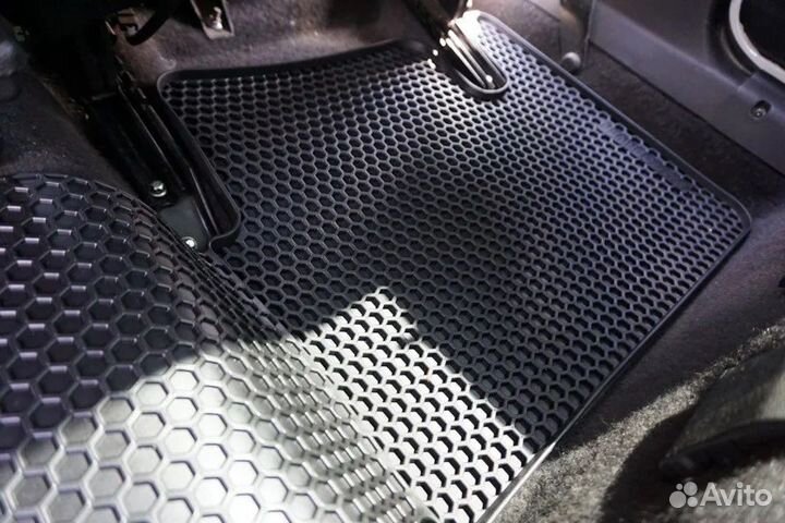 Ковры салона резиновые с бортами нового поколения