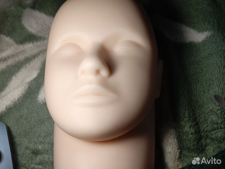 Манекен для наращивания ресниц