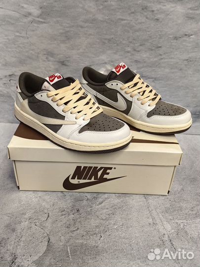 Air Jordan 1 Low Travis Scott Reverse Mocha