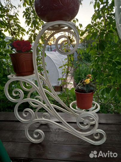 Подставка для цветов