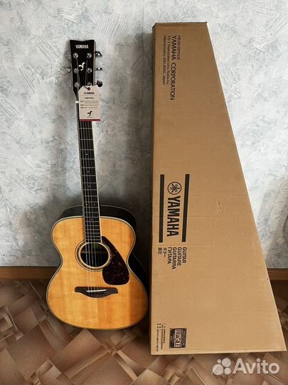 Акустическая гитара Yamaha fs830