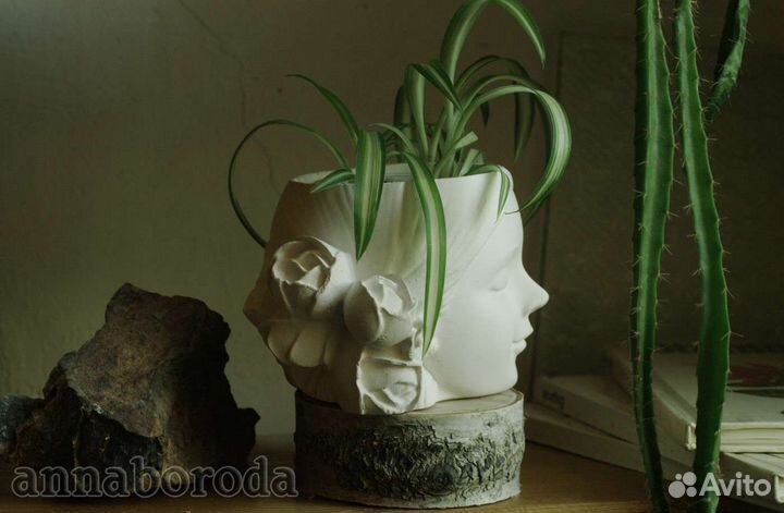 Кашпо-голова для цветов, гипс