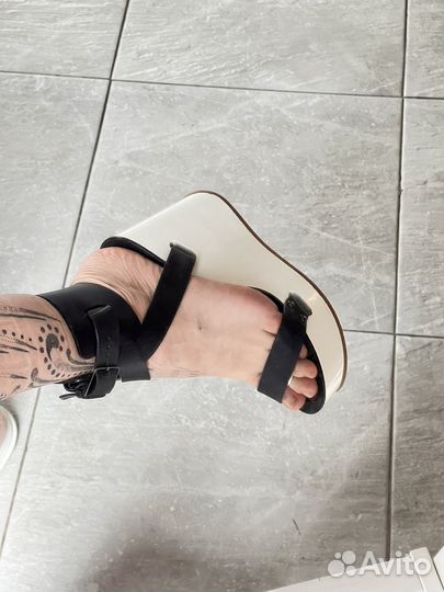 Босоножки Chloe 37 на узкую ножку