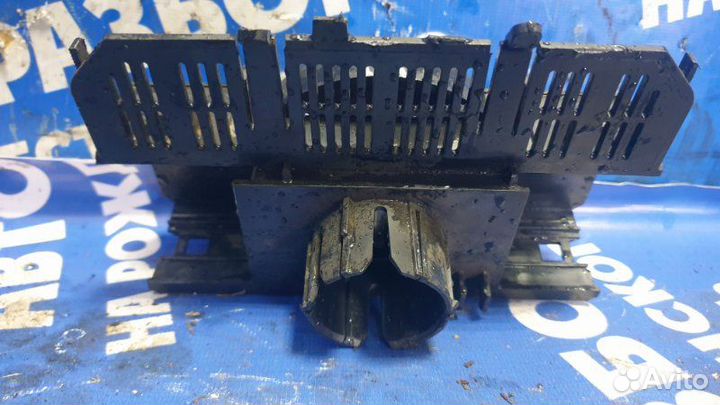 Крепление подрулевых переключателей. Mitsubishi