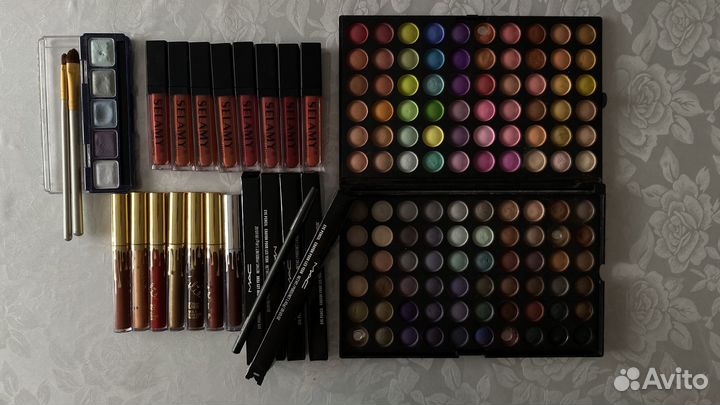 Набор косметики пакетом