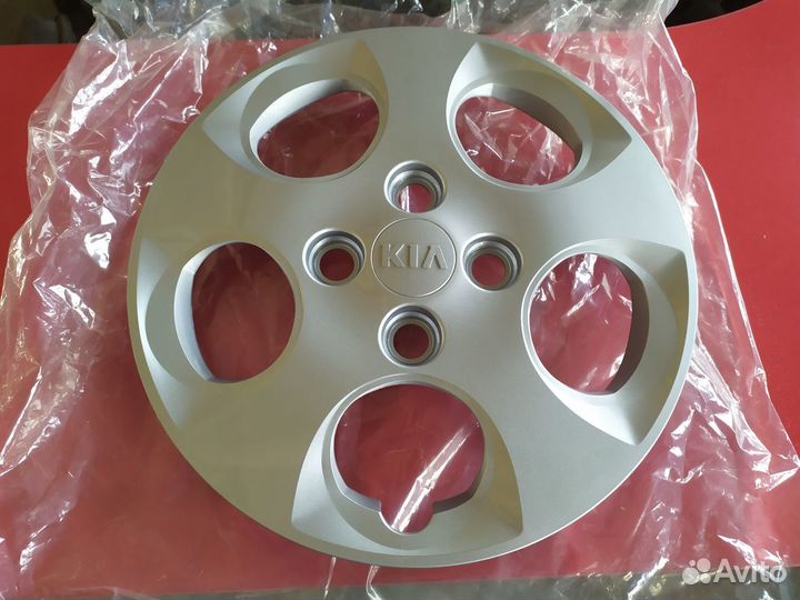 Колпак колеса Kia Picanto 529601Y050