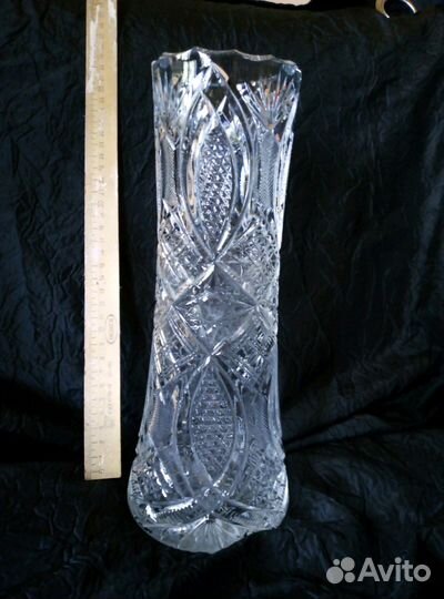 Вазы хрустальные
