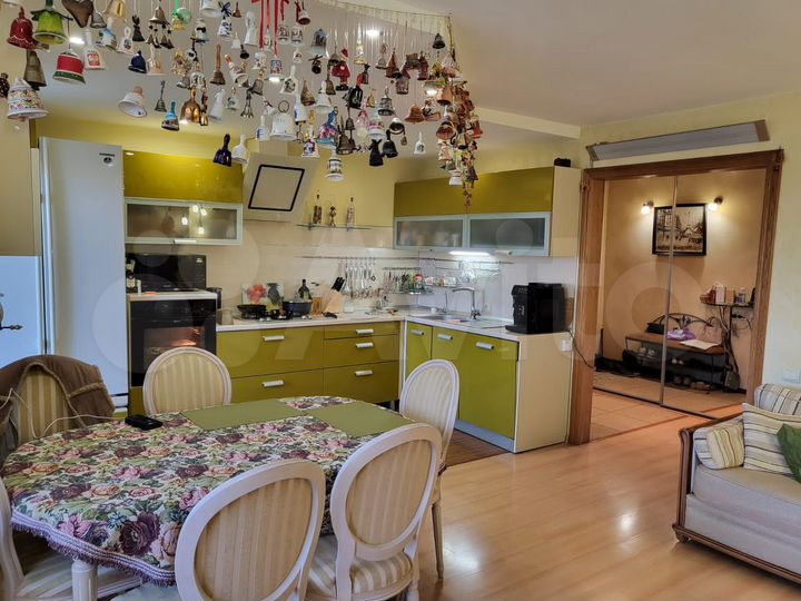 4-к. квартира, 102 м², 5/6 эт.