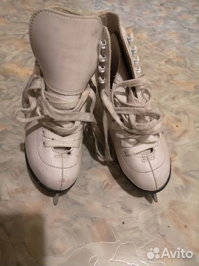 Коньки фигурные larsen kristina