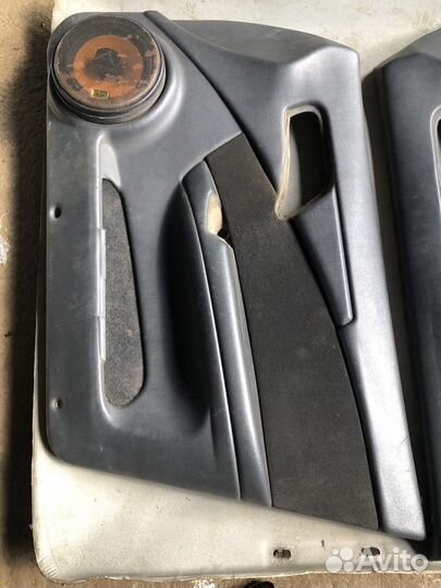 Комплект дверных карт рестайлинг на ваз 2110, 2112