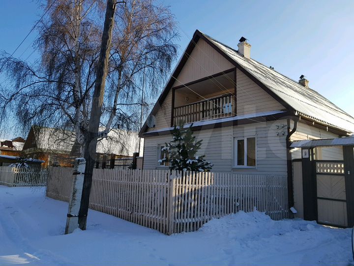 Коттедж 127 м² на участке 14 сот.