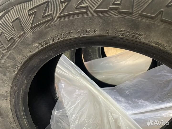 Bridgestone Blizzak DM-V1 17.5/65 R17