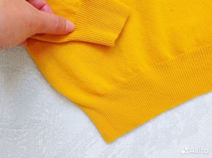 Женский джемпер шерстяной Benetton