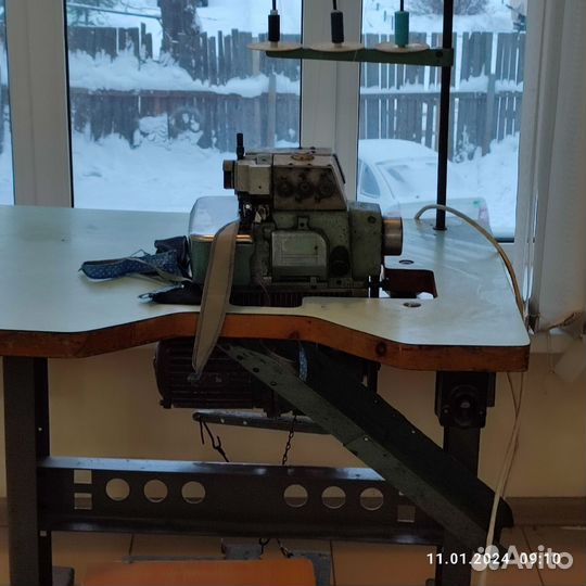 Оверлок для швейной машины