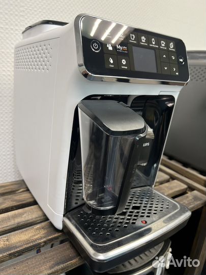 Кофемашина Philips EP4343