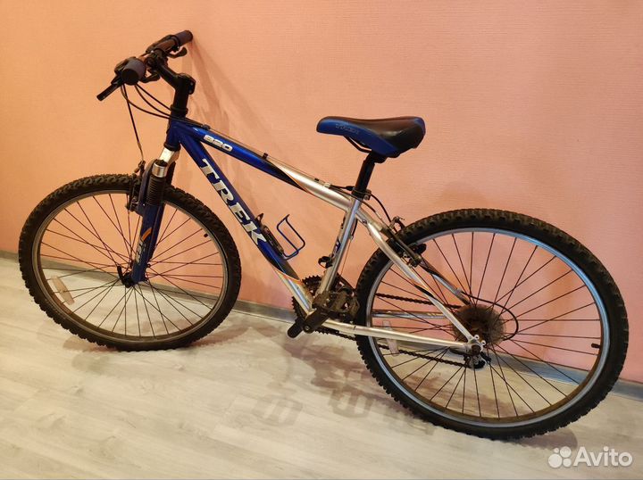 Велосипед горный Trek 820 б/у, синий, 21 скорость