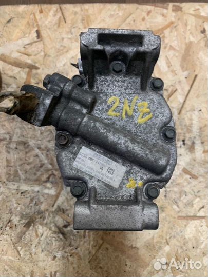 Компрессор кондиционера Toyota Yaris 1.3 2003